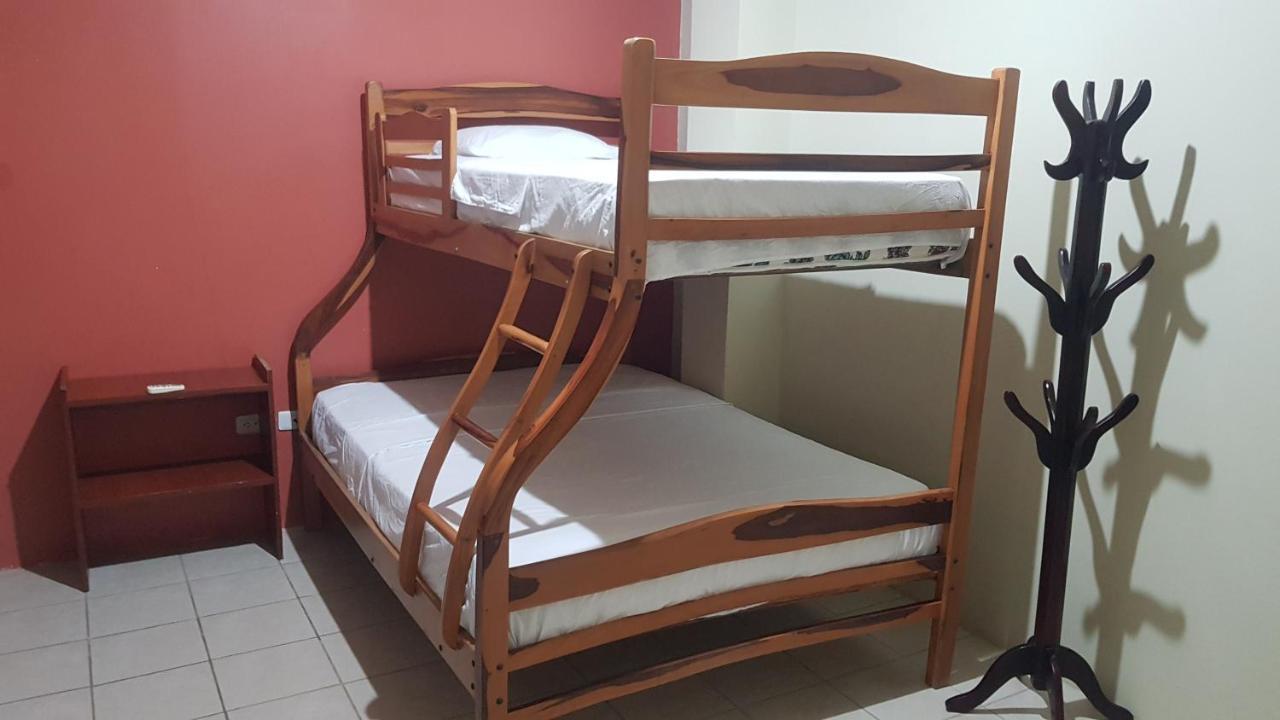 Chaqana Hostel Салінас Екстер'єр фото